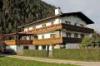 Apartmanok Karwendel Wetterstein 35 m a 2 4 f rszre egy hlszoba nappali balkonnal TV mholdas telefon szf