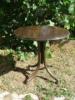 Thonet kerek asztal