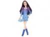 A Barbie Fashionista baba 2 es vltozat lersa Itt vannak az j Fashionista Barbiek akik tudjk hogy mitl ragyognak igazn a kifutk k mindig a legdivatosabb ruhkban vannak Ez a baba egy csodaszp