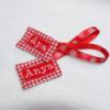 Textil ajndkkrtya ajndk ksr nvvel hmezve Dekorci Karcsonyi adventi aprsgok Ajndkksr kpeslap nnepi dekorci Hmzs Varrs Piros fehr kocks textil ajndk ksr krtyk hpihs