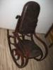 Elad egy antik thonet jelleg hintaszk Knyelmes s masszv A br rsze kicsit kopottas Postzni tudom lapra szerelhet