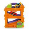 Fisher Price Brm brm garzs A baba a garzs tetejn behelyezi a kisautt az mris oda vissza cikkcakkosan legurul Zene Fisher Price jtk