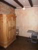 Faragott dsztssel natr sznben ktajts tmrfa szekrny elad Mrete 197x150x55 ra 200 000 Tel 36 20 9830 342