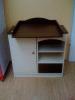 90 es pelenkz komd 850 mm magas 900 mm szles 430 mm mlysg Anyaga laminlt btorlap bkk vagy cseresznye s