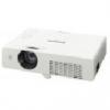 3LCD projektor 1024 x 768 pixel s 500 1 kontraszt Fnyereje 2600 ANSI lumen fnyer s a kperny mrete 0 76 7 62 m van egy lmpa teljestmnye 230