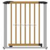 llthat tvolsg 725 810 mm 70 mm es toldalkot tartalmaz Az ajtrcs 880 mm ig szlesthet toldalkkal Anyaga fm fa Mindkt irnyba nyithat Egy kzzel nyithat s zrhat Automatikus zrds