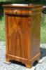Biedermeier jjeliszekrny a zrjel lb ajts s fikos di furnr 1835