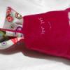 Nyuszi nyl textiljtk rongyjtk plss nyuszi Jtk Plssllat rongyjtk Varrs A nyuszi a flei nlkl 24 cm magas a fleivel egytt 32 cm Designer tervezi anyaggal dsztette Meska