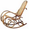 Knyelmes Thonet stlusban kszlt klasszikus hintaszk ldglshez kikapcsoldshoz mely szinte brmilyen hangulat bels tr rdekes darabja lehet gy a minimalista a