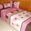 Hrom rszes garnitra patchwork gytakar s prnahuzatok Gyerekszoba Falvd takar Barna mogyor rzsaszn gytakar szrt virgos applikcival Termkszerkezet 3 rteg Meska