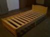Elad 1db 90x200cm es feny hever gyrccsal gynemtart rendelhet hozz Tel 06302209367
