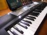 Elad egy Yamaha YPT 200 t oktvos szintetiztor mely tkletes hangszer tanulk illetve haladk