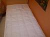 Gyerek gynem garnitra ovis mretben antiallergn mszl tltet vkony paplan s lapos prna fehr bortssal Paplan mrete 90 x 130 cm prna mrete 38x48 cm Mindkett kmletes mosssal 40 fokon m