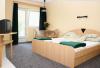 24 rs recepci kzponti szf li tterem kert masszzs wellness spa rszleg a hotel kerekesszkkel jrhat a hotel sajt parkolja ingyenesen ll a vendgek rendelkezsre a szlloda parkolhelyet tu