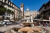 Szkkt szobor madonna piazza delle Erbe Verona V Stock fot
