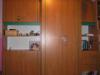 Elad a kpen lthat minsgi anyagbl kszlt Ifjusgi btor 320 120 80 80 40 cm mret ger szn btor Az rasztal rsz fi