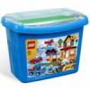 A kreatv LEGO pts itt kezddik Tbb mint 700 klasszikus lego elem teszi lehetv a korltlan kreativitsi lmnyt Klasszikus kerekek ablakok ajtk alaplemez