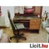 Az rasztal 120x59x75 cm barna szn a teteje feket j llapotban van IKEA bl val kt fikos kzpen kihzhat a billentyzetnek vagy egyb clra hasznlhatt A forgszk bevonata szrke szvet Saj