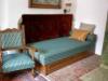Megkmlt llapotban elad 2 db jobbos balos gynemtarts kolonil gy 2 db fotel 1 puff s 1 dohnyz asztal Elads helye Budapesttl 25 km re rdekl