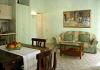Elegns apartman elszoba ketszemlyes halszoba konyhasarokkal elltott nappali amelyben kinyithat ktszemlyes kanapgy tallhat kt frdszoba egyikben frdkd a masikban tusol flke