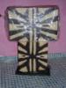 Kzzel ksztett s festett modern asztali lmpa szlessg 30cm mlysg 16cm max magassg 65cm