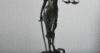 Justitia bronz szobor