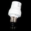 Foglalati kapcsol E27 100 Watt 6 memria cmmel Knnyen behelyezhet brmelyik E27 es szabvnynak megfelel vilgttestbe Alkalmas a vilgts vezetk nlkli le fel kapcsolsra az n ltal vlaszt
