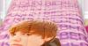 A Justin Bieber rajongk mr nem csak lmodozhatnak rla hogy kedvencket estnknt lthassk hanem mr kpmsval elltott gynem is kaphat Valszn azonban hogy a rajongk este nem csak Justin ze