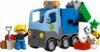 DUPLO 10519 DUPLO Szemetes aut Segts a hatalmas szemeteskocsinak elvinni az sszes hulladkot Helyezd fel a szemttartlyt billentsd be a vagny billent funkcival a trolba majd gyjtsd ssze a t