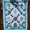 Robotos kk babatakar Baba mama gyerek Gyerekszoba Falvd takar Patchwork foltvarrs Sznes egyedi babatakarszett kisfiknak ajnlott robotos mintval A termk nagyon j minsg ma Meska