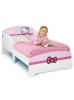 Hello Kitty mints gyerekgy mely tkletes tmenet a rcsos kisgy s a norml mret nagygy kztt