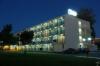 A Hotel Pliska szllodban 2 gyas komfortos frdszobs erklyes szobkban helyezik el vendgeinket a szobban lgkondi telefon TV ht minibr szf tallhat