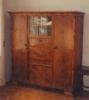 19 000 irnyron kltzs miatt srgsen elad egy Art Deco stlus szp megkmlt llapot rgi szekrny Szlessg 193 magassg 192 mlysg 52 cm Kb